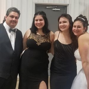 Meet your Posher, Gregorio